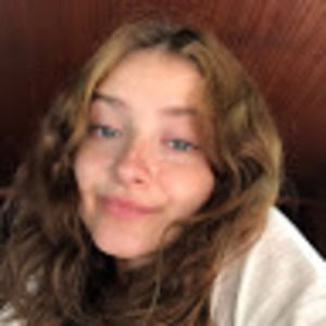 Meet your Posher, Stella